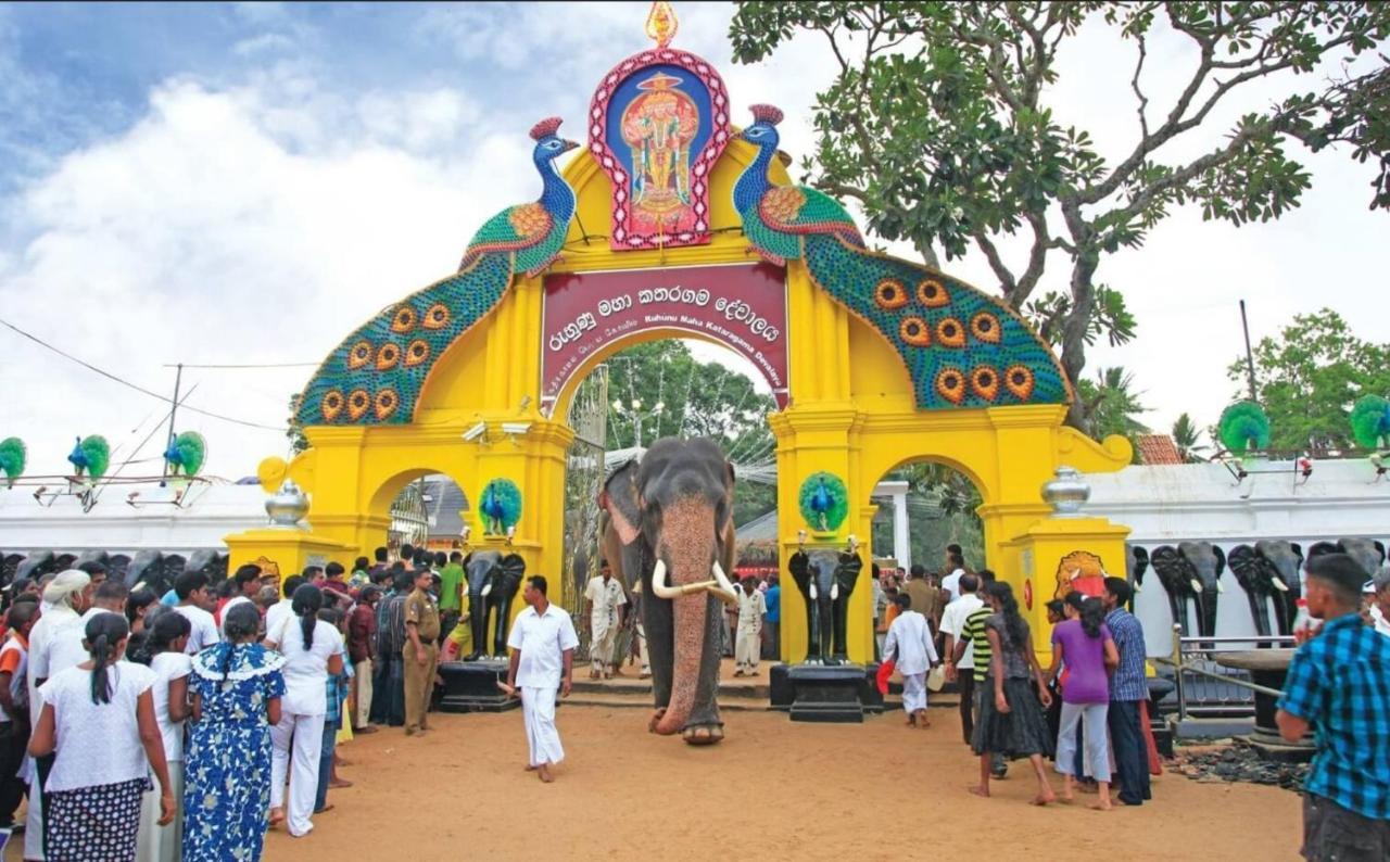 Humbhaha Jungle Yala Nature Eco Resort Kataragama Bagian luar foto