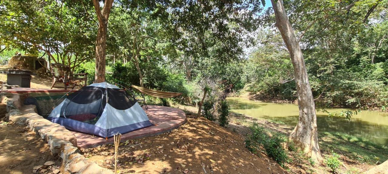 Humbhaha Jungle Yala Nature Eco Resort Kataragama Bagian luar foto