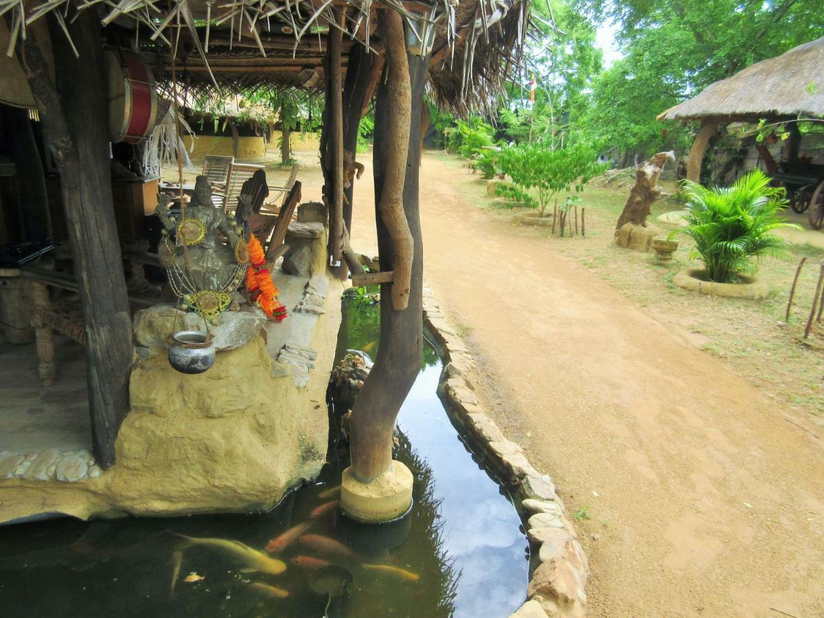 Humbhaha Jungle Yala Nature Eco Resort Kataragama Bagian luar foto